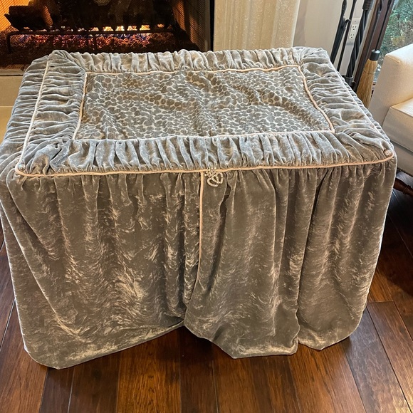 Crate Cover and Pillow Cover - Picture 14 of 15